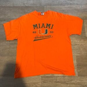 Miami Hurricanes Orange T-Shirt Size XL.